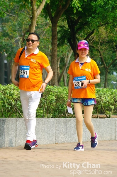 SG202295