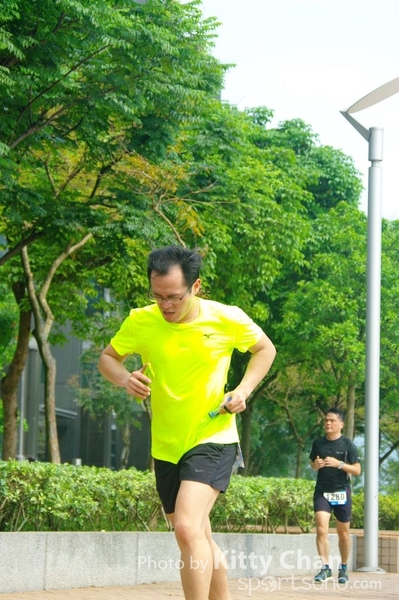 SG202447
