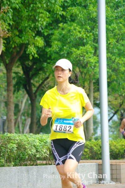 SG202722