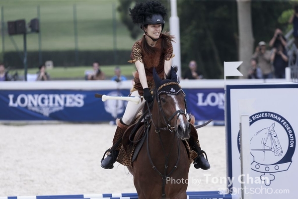 LonginesJumping_169