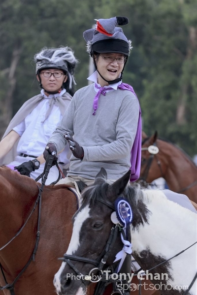 LonginesJumping_233