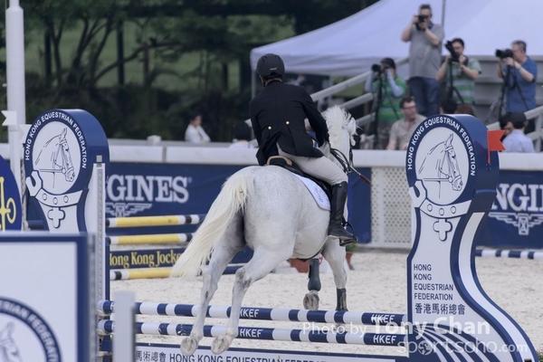 LonginesJumping_284