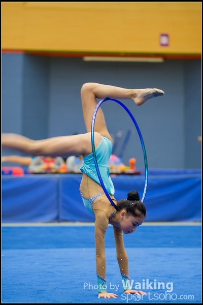 2016-04-24 Gymnastics - Hoop 0024