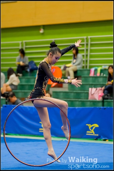 2016-04-24 Gymnastics - Hoop 0039