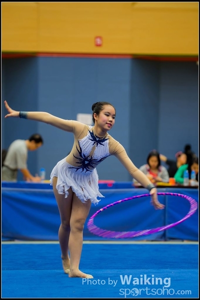 2016-04-24 Gymnastics - Hoop 0109