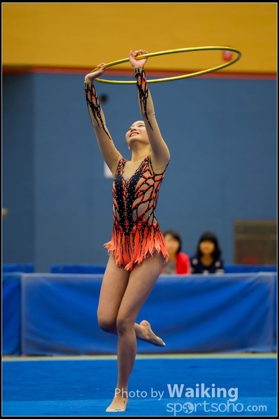 2016-04-24 Gymnastics - Hoop 0116