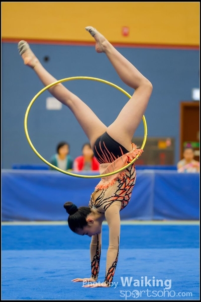 2016-04-24 Gymnastics - Hoop 0119