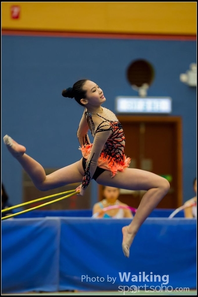 2016-04-24 Gymnastics - Hoop 0121