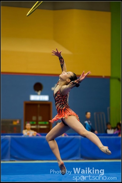2016-04-24 Gymnastics - Hoop 0123