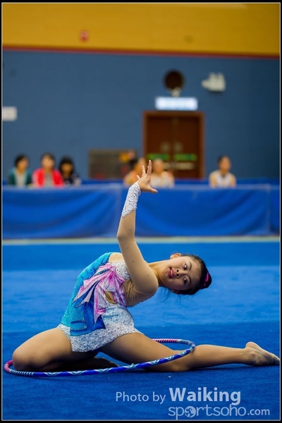 2016-04-24 Gymnastics - Hoop 0129