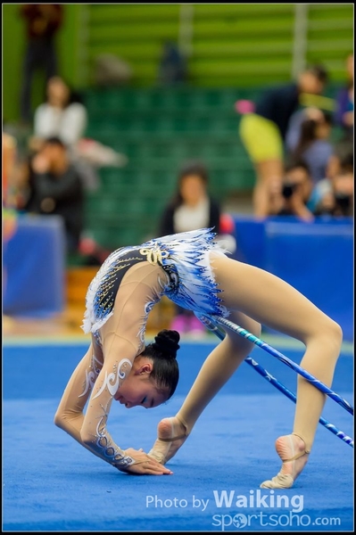 2016-04-24 Gymnastics - Hoop 0133