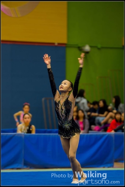2016-04-24 Gymnastics - Hoop 0153