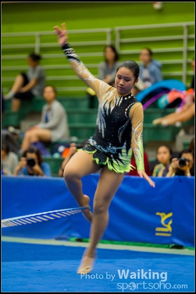 2016-04-24 Gymnastics - Hoop 0161