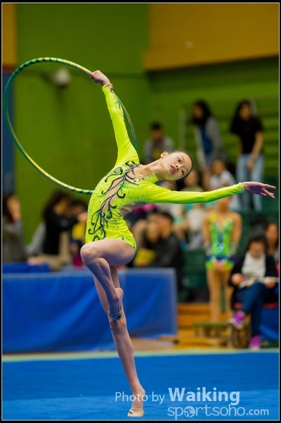 2016-04-24 Gymnastics - Hoop 0171