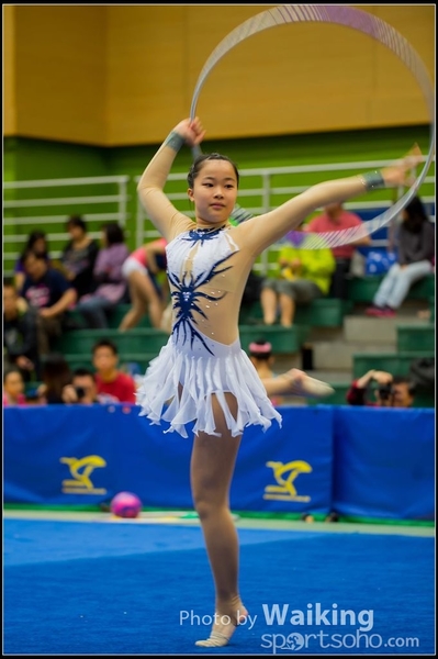2016-04-24 Gymnastics - Hoop 0180