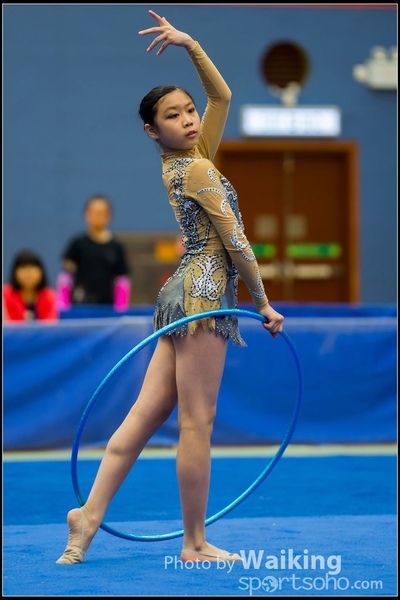 2016-04-24 Gymnastics - Hoop 0201