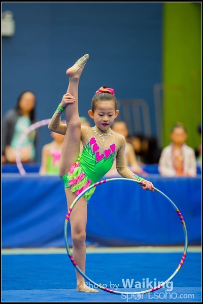 2016-04-24 Gymnastics - Hoop 0204