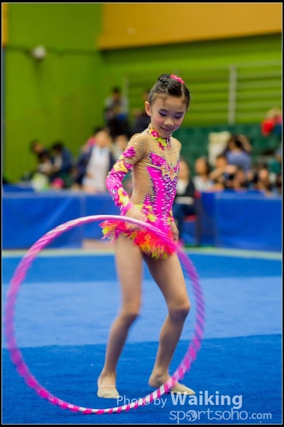 2016-04-24 Gymnastics - Hoop 0214