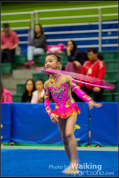 2016-04-24 Gymnastics - Hoop 0216