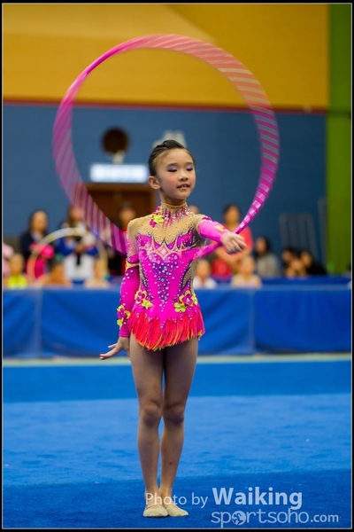 2016-04-24 Gymnastics - Hoop 0219