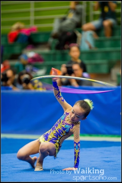 2016-04-24 Gymnastics - Hoop 0230