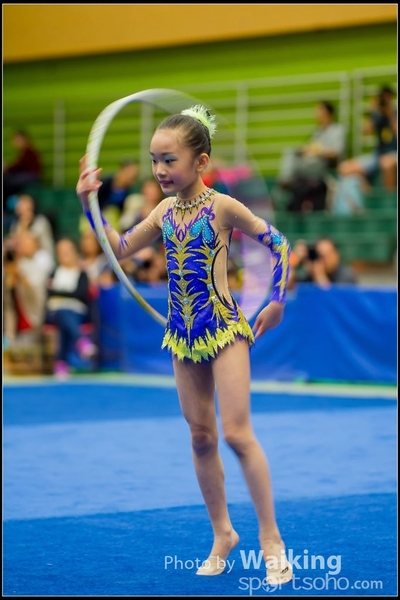 2016-04-24 Gymnastics - Hoop 0234