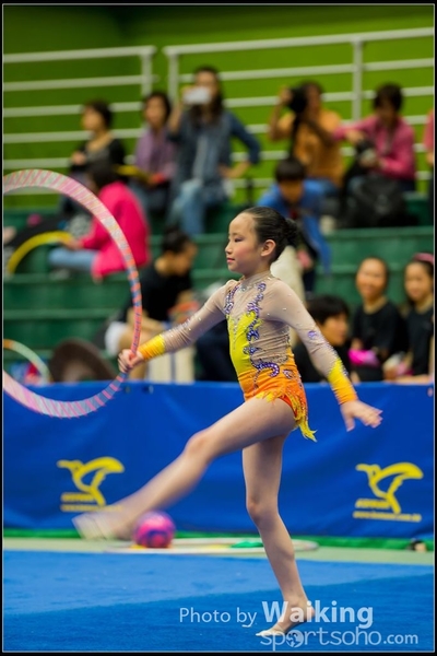 2016-04-24 Gymnastics - Hoop 0244