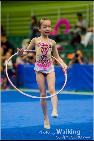 2016-04-24 Gymnastics - Hoop 0278