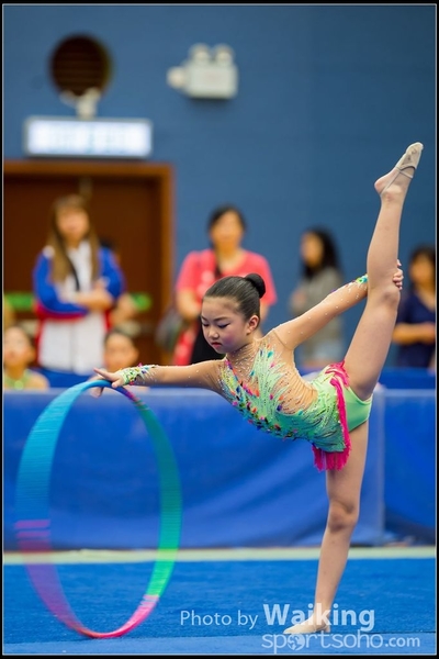 2016-04-24 Gymnastics - Hoop 0290