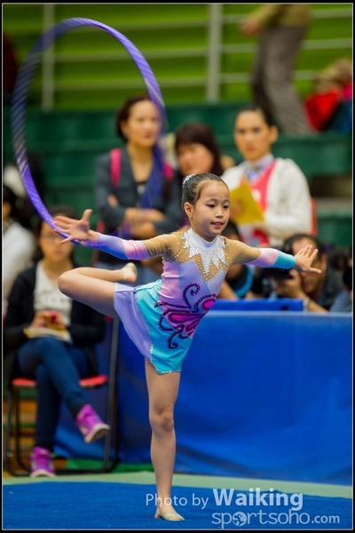 2016-04-24 Gymnastics - Hoop 0300