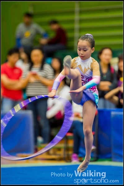 2016-04-24 Gymnastics - Hoop 0301