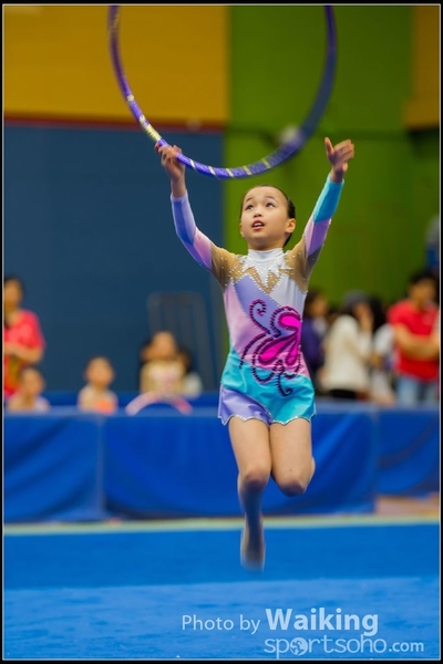 2016-04-24 Gymnastics - Hoop 0302