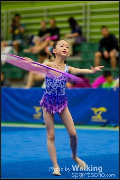 2016-04-24 Gymnastics - Hoop 0314