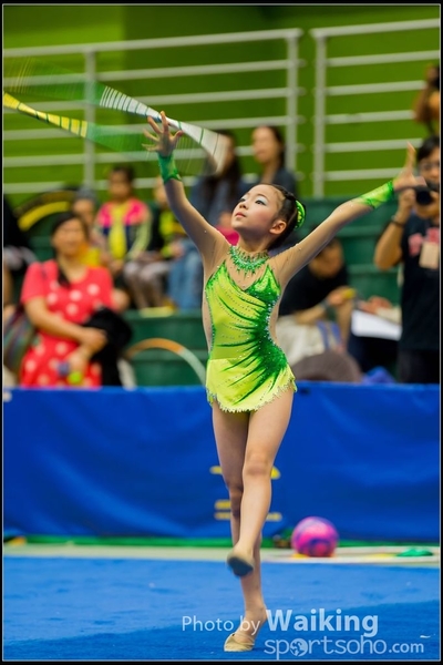 2016-04-24 Gymnastics - Hoop 0322