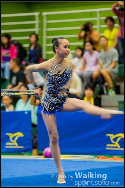 2016-04-24 Gymnastics - Hoop 0331