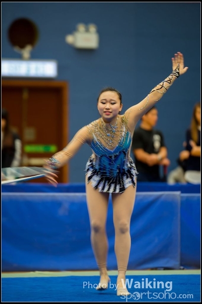 2016-04-24 Gymnastics - Hoop 0349