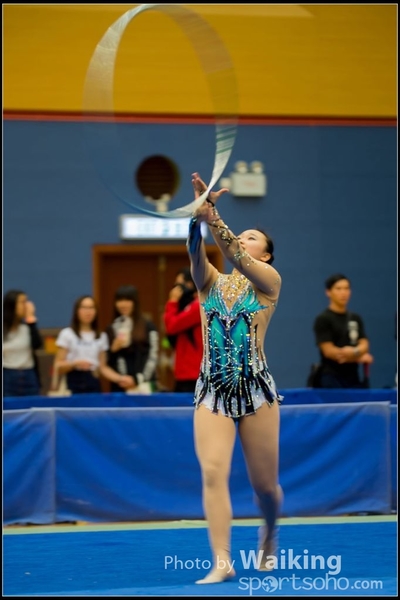 2016-04-24 Gymnastics - Hoop 0350