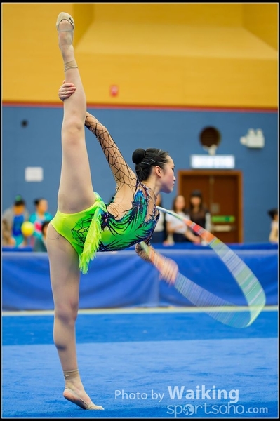 2016-04-24 Gymnastics - Hoop 0376