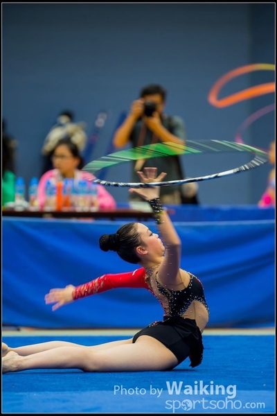 2016-04-24 Gymnastics - Hoop 0390