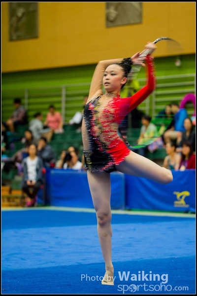 2016-04-24 Gymnastics - Hoop 0397