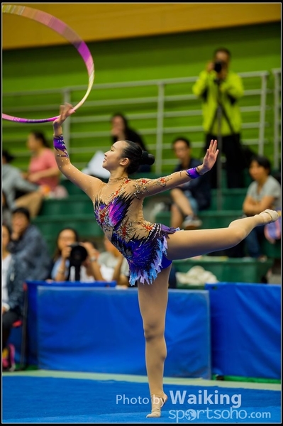 2016-04-24 Gymnastics - Hoop 0407