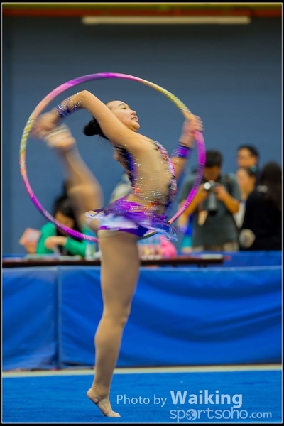 2016-04-24 Gymnastics - Hoop 0411