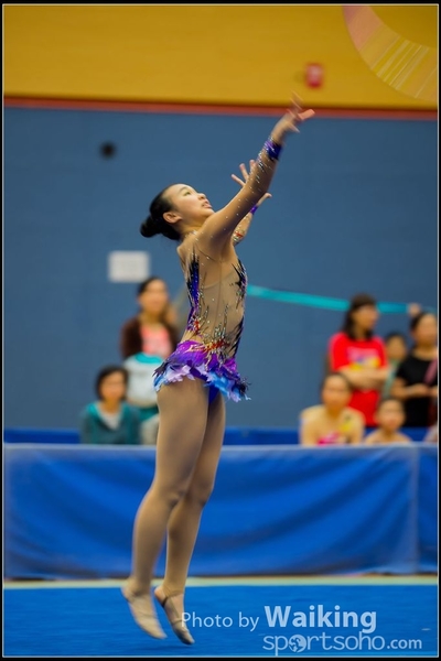 2016-04-24 Gymnastics - Hoop 0413