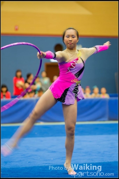 2016-04-24 Gymnastics - Hoop 0423