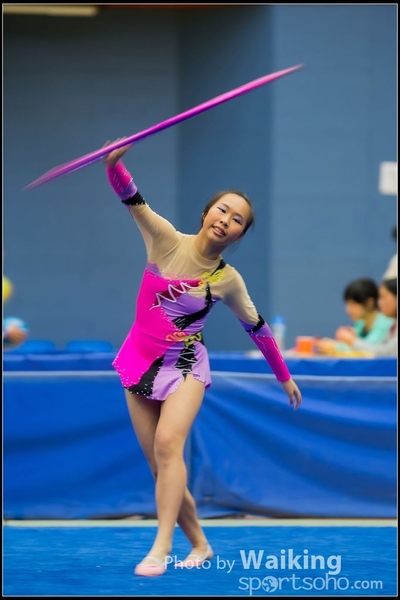 2016-04-24 Gymnastics - Hoop 0426
