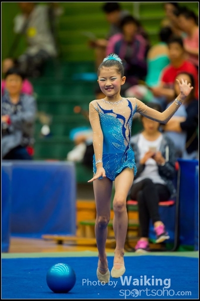 2016-04-24 Gymnastics - Ball 0068