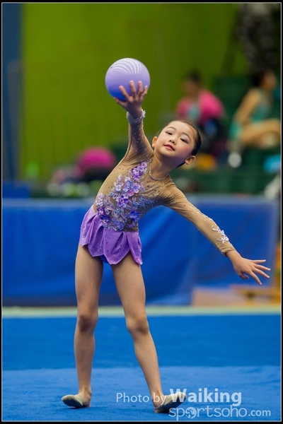 2016-04-24 Gymnastics - Ball 0083