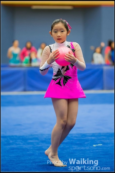 2016-04-24 Gymnastics - Ball 0100