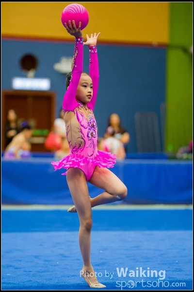 2016-04-24 Gymnastics - Ball 0106