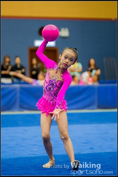 2016-04-24 Gymnastics - Ball 0107